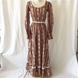 Floral Vintage Long Sleeve 70s Maxi Prairie Dress